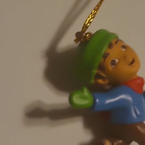 Dora the Explorer and Diego Mini Ornament Set - Picture 7 of 10